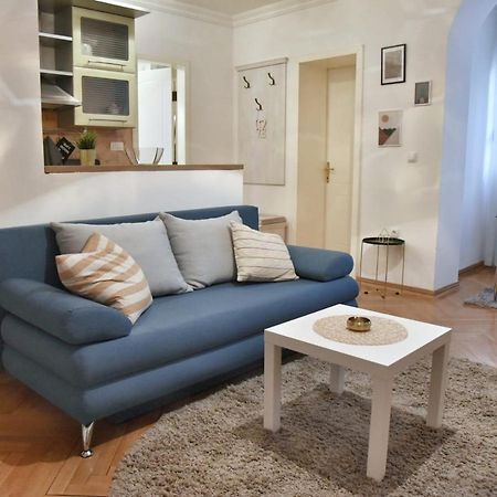 Apartment Carpe Diem In ベオグラード エクステリア 写真